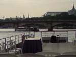 PARIS�: Petit 'coll�- serr�' sous le pont de la Concorde�!